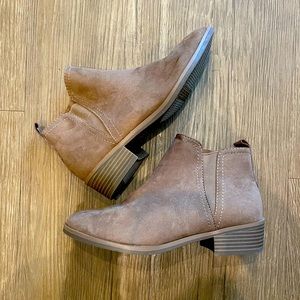 Never worn, size 7 tan booties